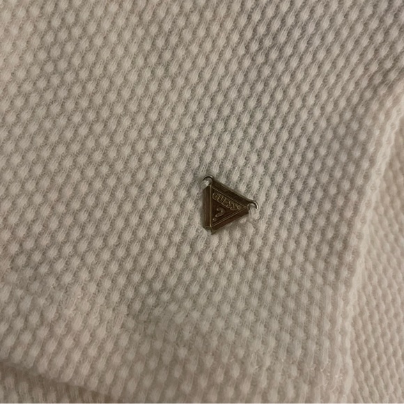 ✖️SOLD✖️ Guess White Long Sleeve Top - Picture 3 of 5